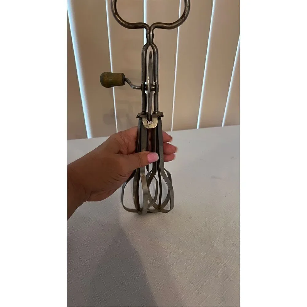 Stainless Steel eldund Co. Manual Mixer Green Handles French 40's Vintage